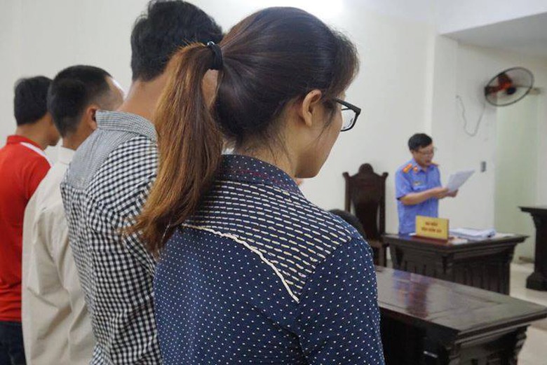 tử t&ugrave; thọ sứt trốn biệt giam