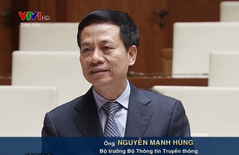 bộ trưởng nguyễn mạnh h&ugrave;ng