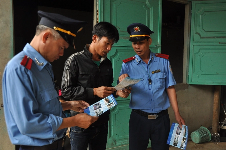 luc luong thanh tra den tung ho dan tuyen truyen, 