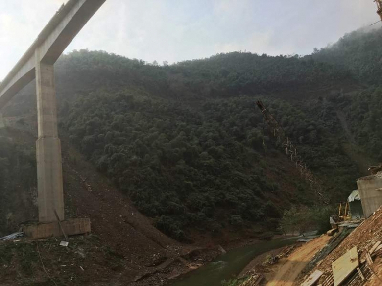 khu- vực- sập- đ&agrave;i- gi&aacute;o.jpg