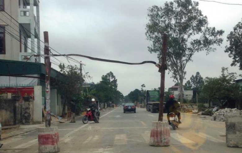 Ngăn- s&ocirc;ng- cấm- chợ- tr&ecirc;n- đoạn- đường- chưa- ngh