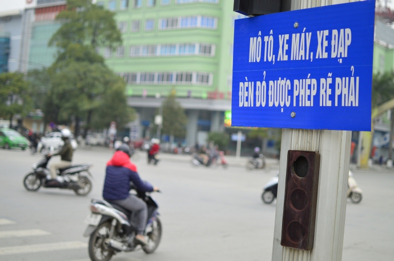 Thanh H&oacute;a Ph&acirc;n- luồng- cấm- xe- đảm- bảo- giao- th