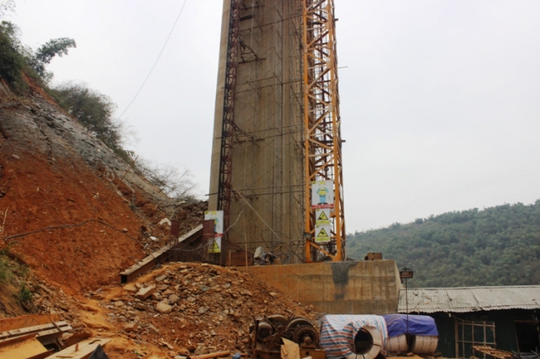 Vụ- sập- hệ- đ&agrave;- gi&aacute;o- 4- người- -chết- Do- chất- 