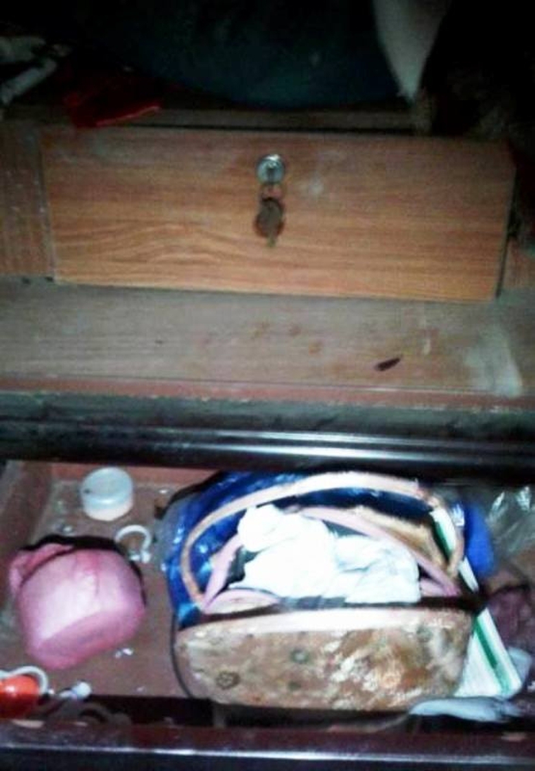 Kẻ -gian- lẻn- v&agrave;o- nh&agrave;- khoắng- gần- 7 -c&acirc;y -v&agrave;ng