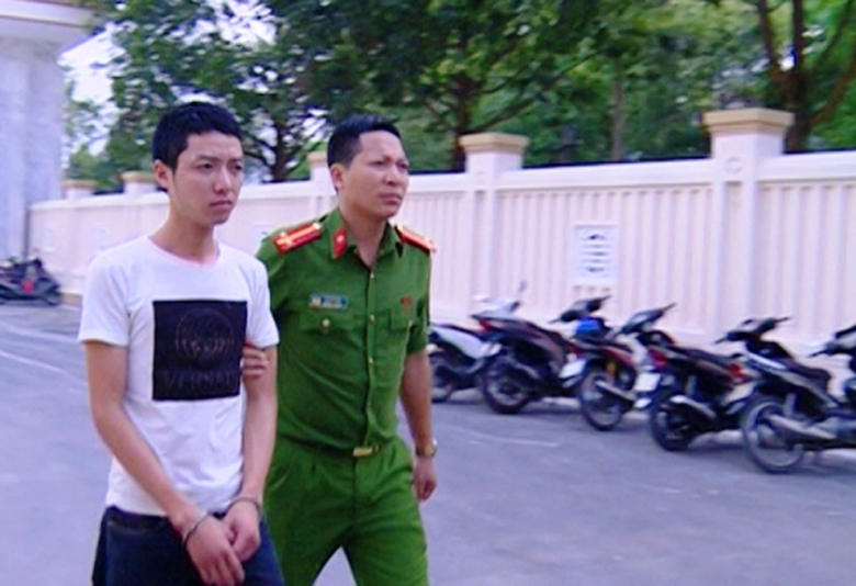 đối-tượng-l&ecirc;-văn-ch&iacute;n-giết-bạn-ở-qu&aacute;n-karaoke