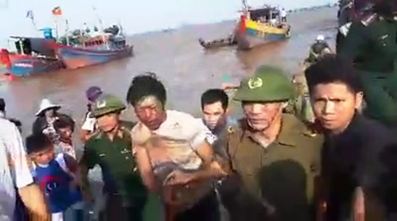 Bắt- giữ -đối- tượng- d&ugrave;ng -dao -ch&eacute;m 3- ngư- d&acirc;n 