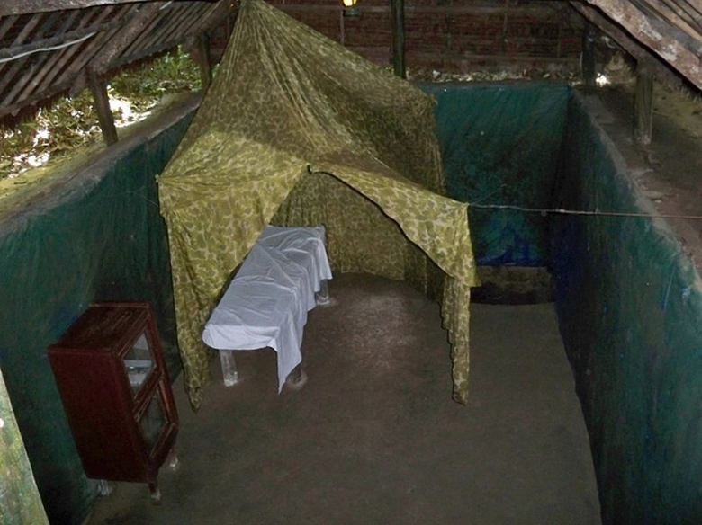 Ph&ograve;ng cứu thương, giải phẫu.