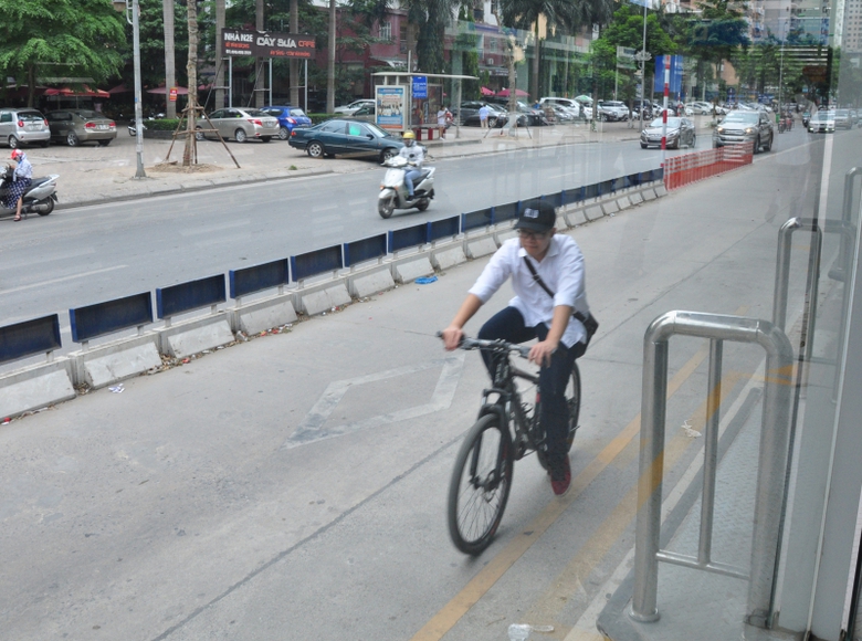 L&ecirc; Văn Lương (2)