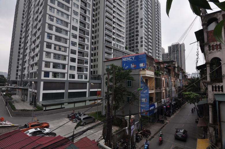 1 Đường Nguyễn Tu&acirc;n chỉ dải 1,1km, rộng khoảng 6m 