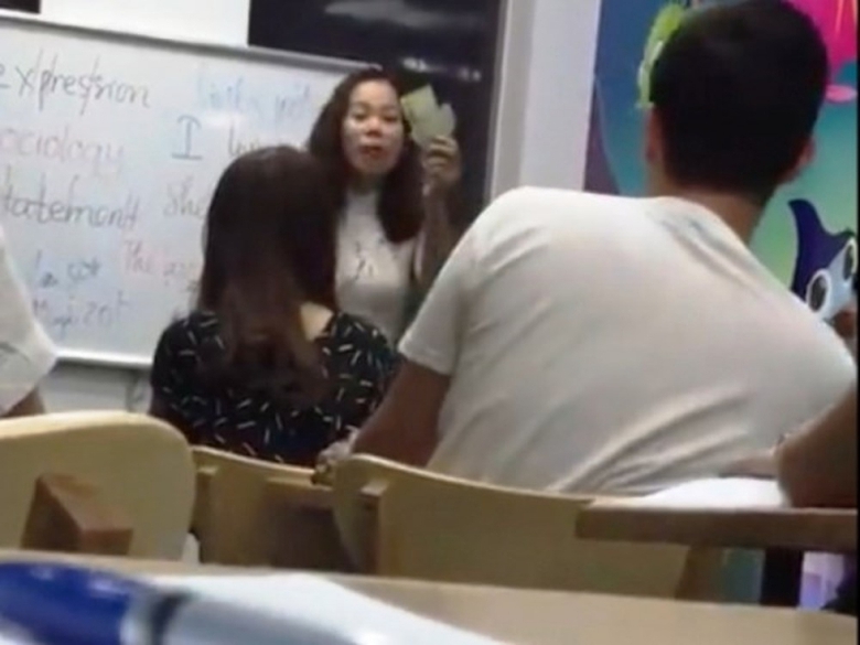 co-giao-chui-hoc-sinh-mat-lon