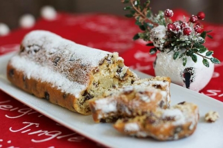 B&aacute;nh mỳ ngọt Stollen