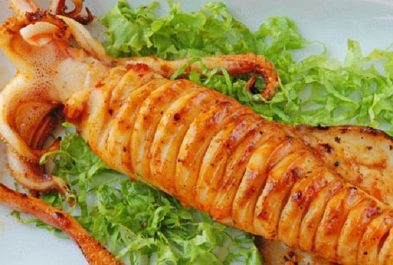 Mực một nắng chi&ecirc;n gi&ograve;n, mực nướng