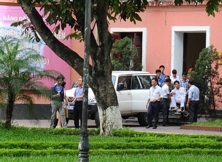 thisinhmoruotthuatrongdemvangangdithi (1)