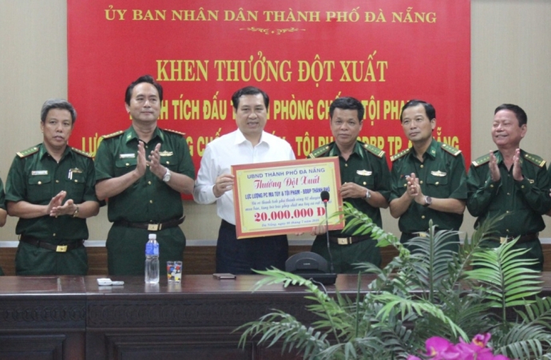 bo-doi-bien-phong-lien-ticp-lap-cong-chu-tich-da-n