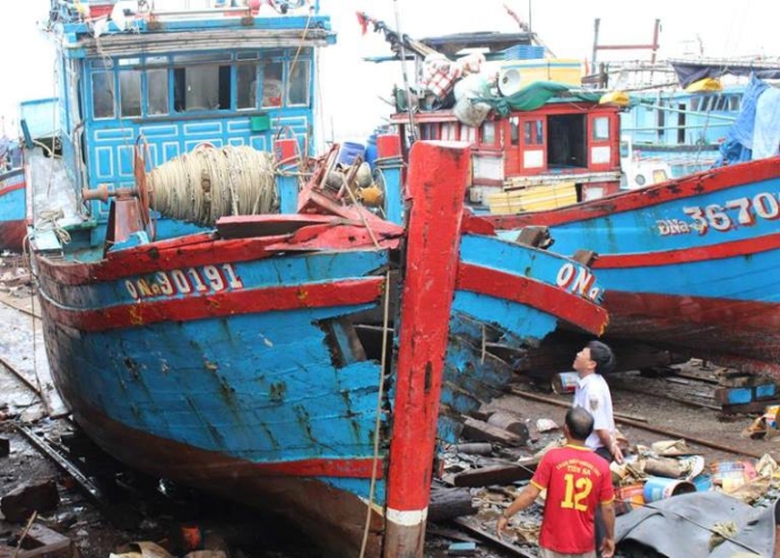 t&agrave;u c&aacute;