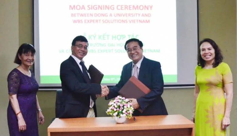 ĐH Đ&ocirc;ng &Aacute; (2)