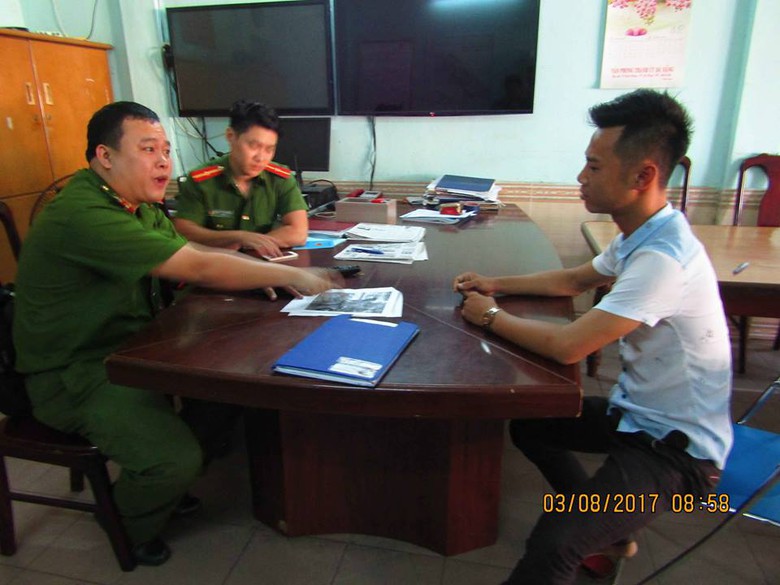 đ&aacute;nh gi&agrave;y