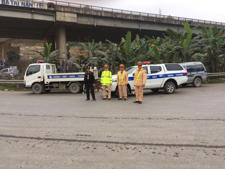 27537625_852126764957496_264301622_o