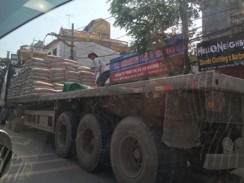 29366476_877683655735140_2867575575629791232_o