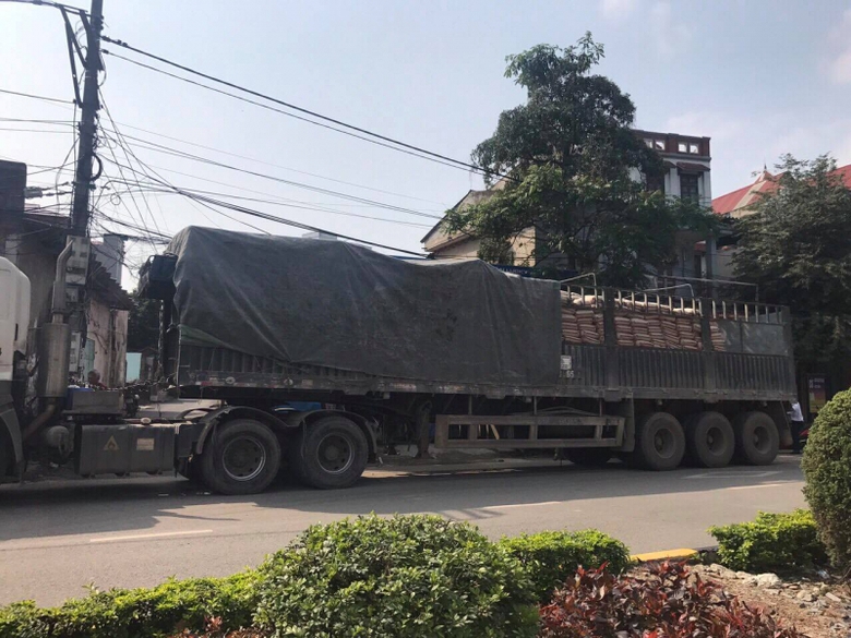 29425961_877693415734164_9137498731321491456_o