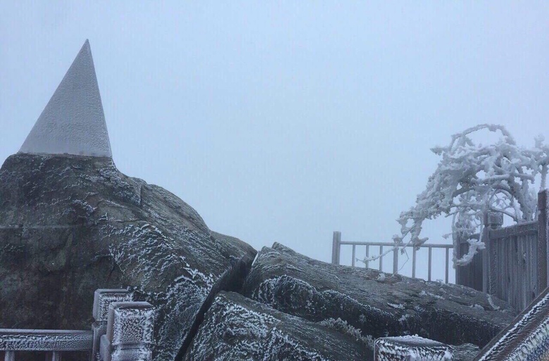 59D15F52-F0A5-4482-B3CB-B8544E2DF8C6.