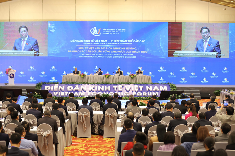 Thủ tướng Ch&iacute;nh phủ chủ tr&igrave; Diễn đ&agrave;n Kinh tế Việt Nam 2023