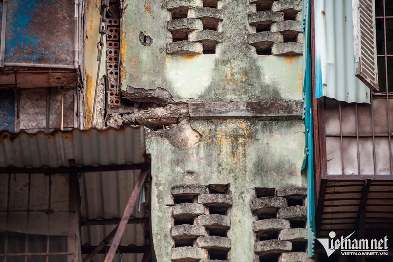 Người d&acirc;n b&aacute;m trụ ở những khu tập thể cũ n&aacute;t sắp được ph&aacute; dỡ, x&acirc;y lại