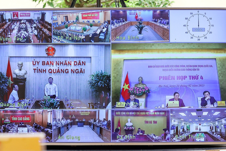 Thủ tướng: Chấm dứt t&igrave;nh trạng chia nhỏ g&oacute;i thầu, th&ocirc;ng thầu, b&aacute;n thầu