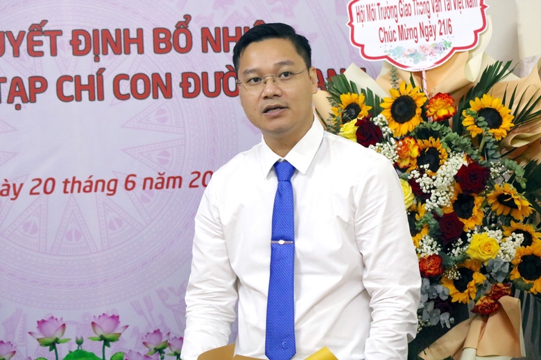 Nhà báo Hoàng Minh Thành làm Tổng Biên tập Tạp chí Con đường xanh