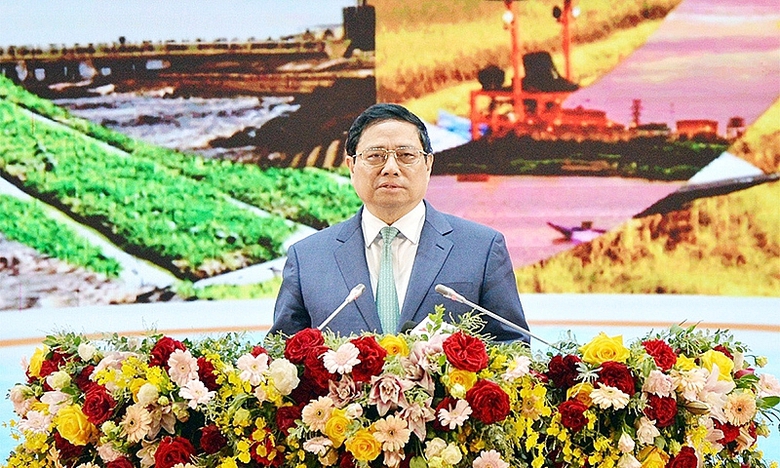 Thủ tướng: C&agrave; Mau phải sớm l&agrave;m đường băng để m&aacute;y bay lớn hạ c&aacute;nh