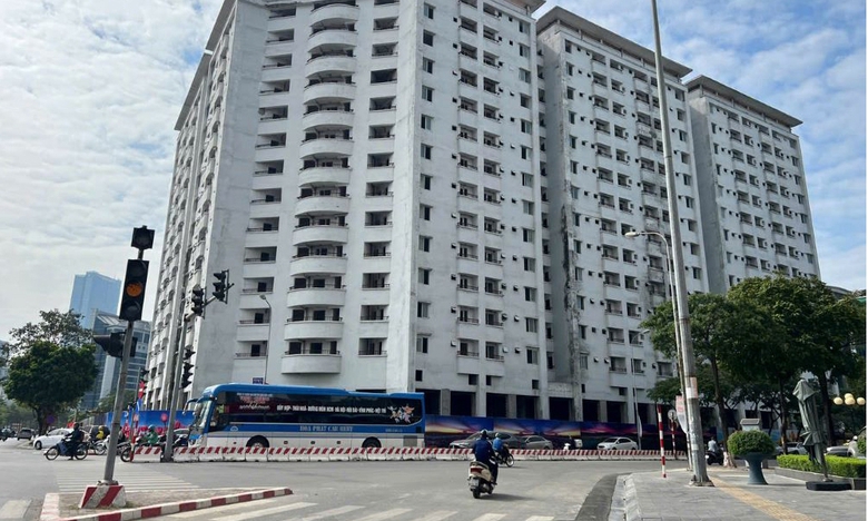H&agrave; Nội: Nhiều nh&agrave; t&aacute;i định cư bỏ hoang, c&oacute; dấu hiệu &ldquo;biến tướng&rdquo; th&agrave;nh b&atilde;i tr&ocirc;ng xe