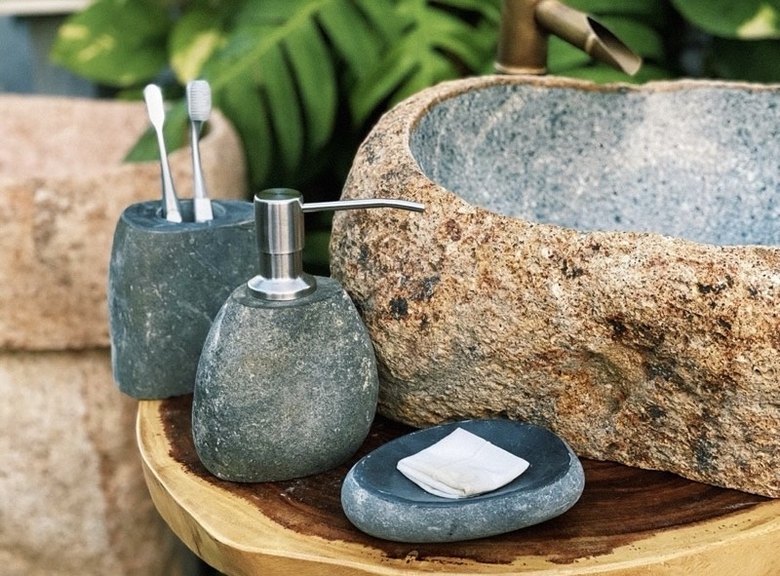 Đ&aacute; cuội trang tr&iacute; gi&uacute;p kh&ocirc;ng gian h&agrave;i h&ograve;a với thi&ecirc;n nhi&ecirc;n