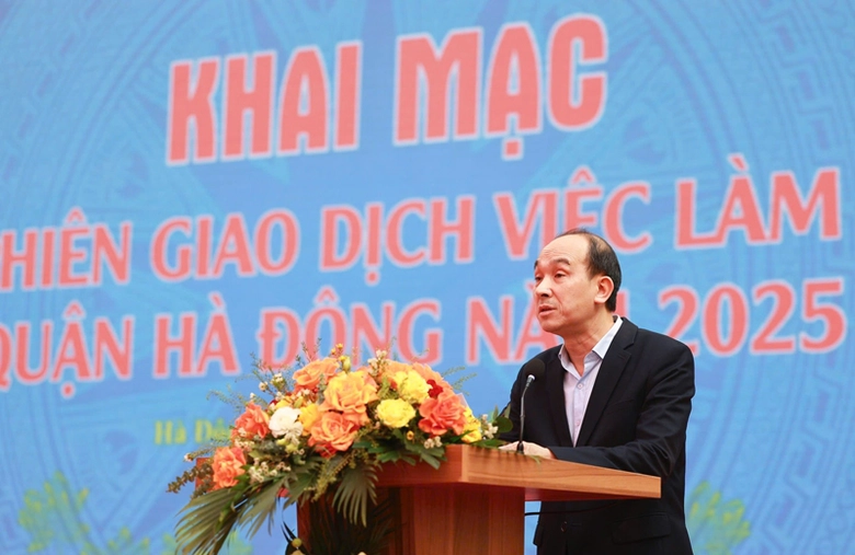 Phi&ecirc;n giao dịch việc l&agrave;m quận H&agrave; Đ&ocirc;ng năm 2025 thu h&uacute;t 56 đơn vị tham gia tuyển dụng