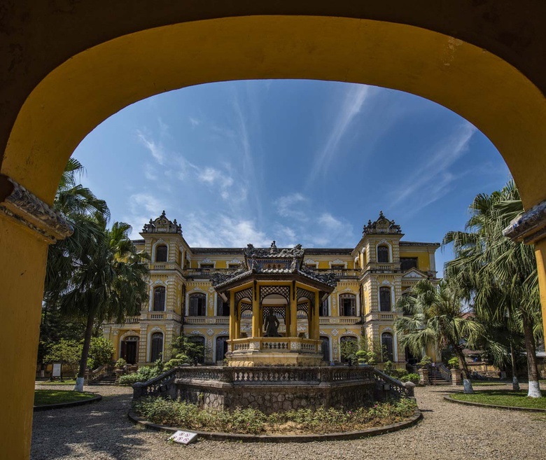 ve co kinh a au giao thoa cua cung an dinh