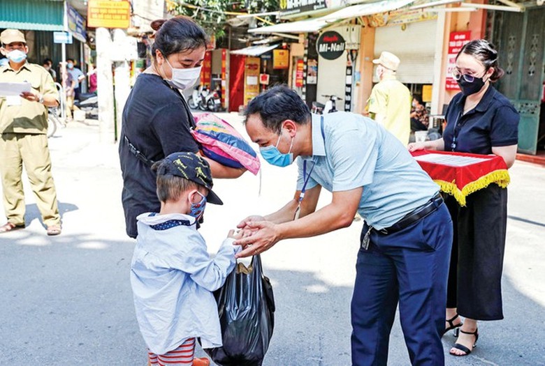 tro chuyen voi kien truc su truong chuong trinh phuc hoi kinh te