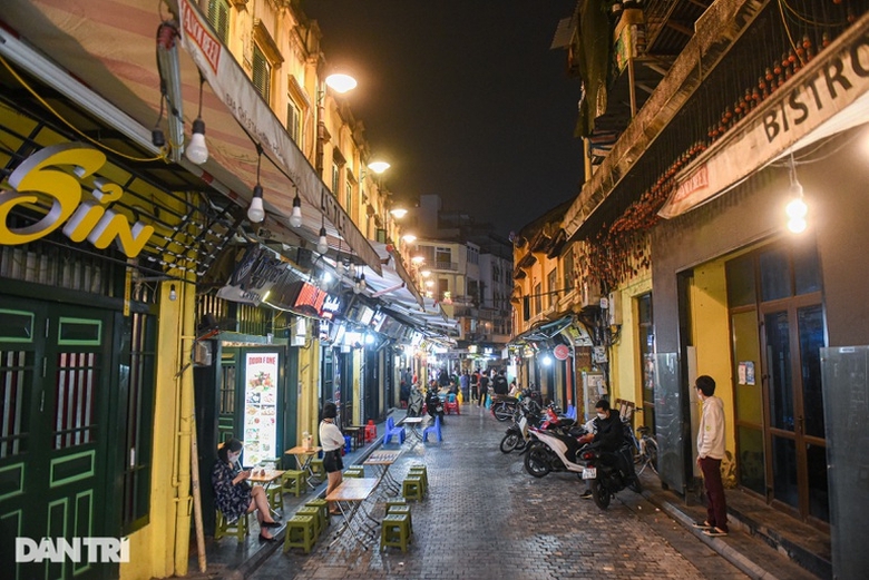 nhieu chu quan o ha noi kho hieu vi phai dong cua luc 21h