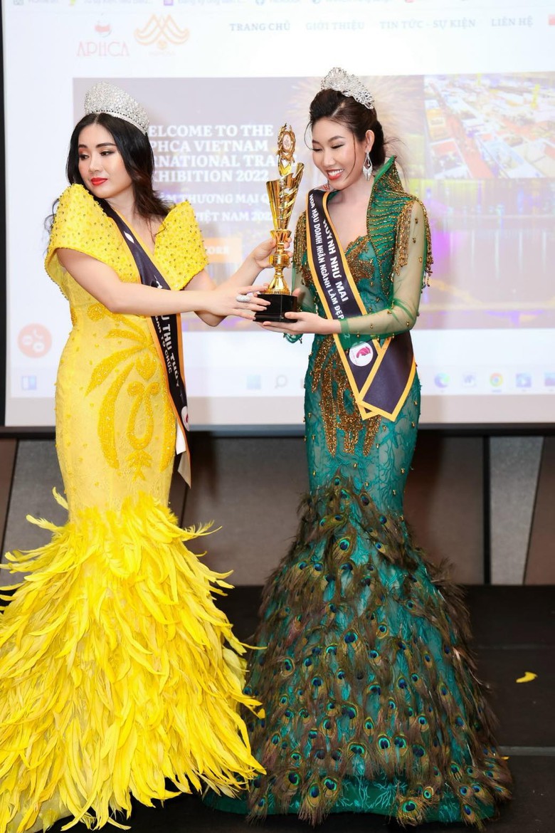 huynh nhu mai xuat sac duoc vinh danh hoa hau doanh nhan nganh lam dep nam 2022