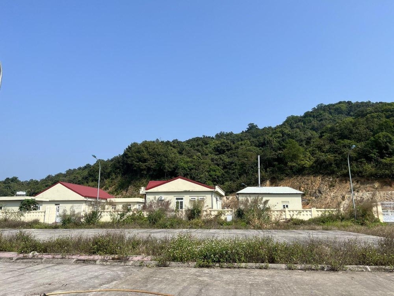 quang ninh cong trinh tram ty bo hoang tren dao vang