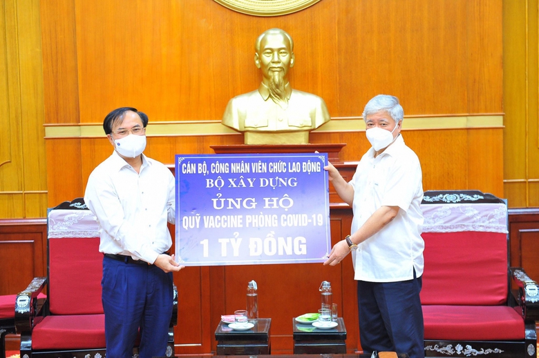 can bo cong nhan vien nguoi lao dong bo xay dung ung ho 1 ty dong vao quy vaccine phong chong dich covid 19