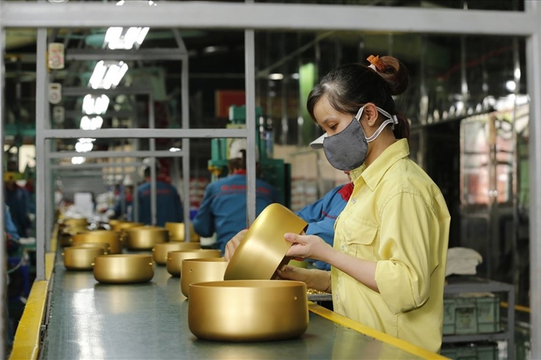 giam phi truc tiep lieu thuoc giup doanh nghiep chong dich