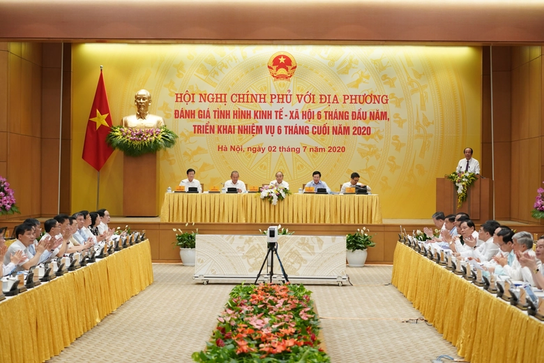 van phong chinh phu kien nghi thao go nhieu vuong mac