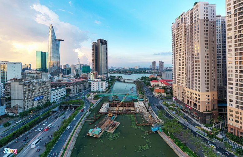 khi nao tphcm het canh mua la ngap