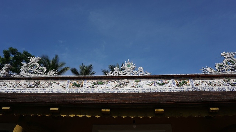 can canh vuong phu rong 2000m2 chua nhieu do co doc dao o hue