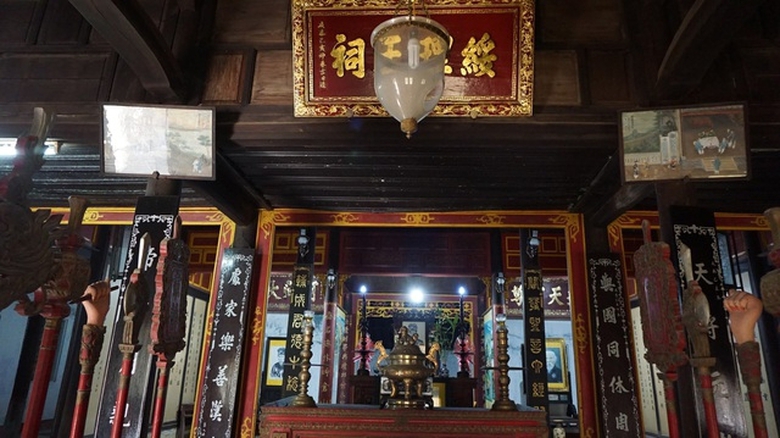 can canh vuong phu rong 2000m2 chua nhieu do co doc dao o hue