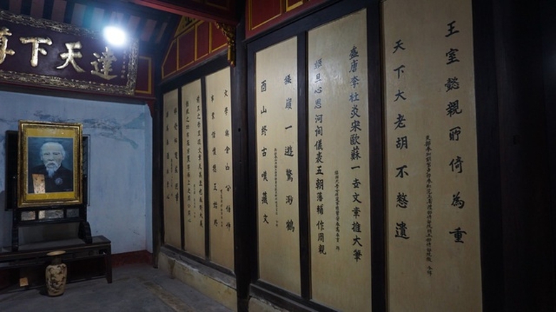 can canh vuong phu rong 2000m2 chua nhieu do co doc dao o hue