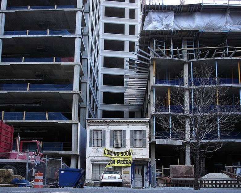 nhung ngoi nha cung dau mot minh mot kieu co tien cung kho pha