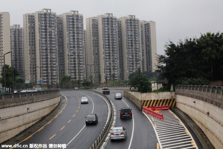 nhung ngoi nha cung dau mot minh mot kieu co tien cung kho pha