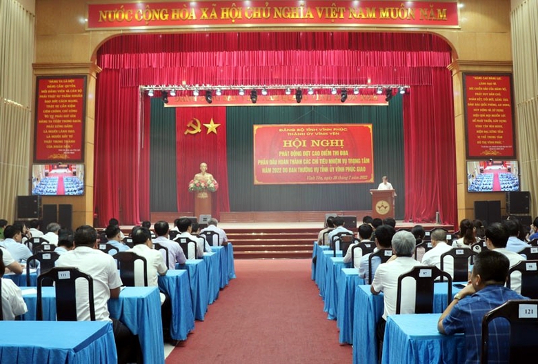 vinh yen vinh phuc phat dong dot cao diem thi dua phan dau hoan thanh cac chi tieu nhiem vu kinh te xa hoi