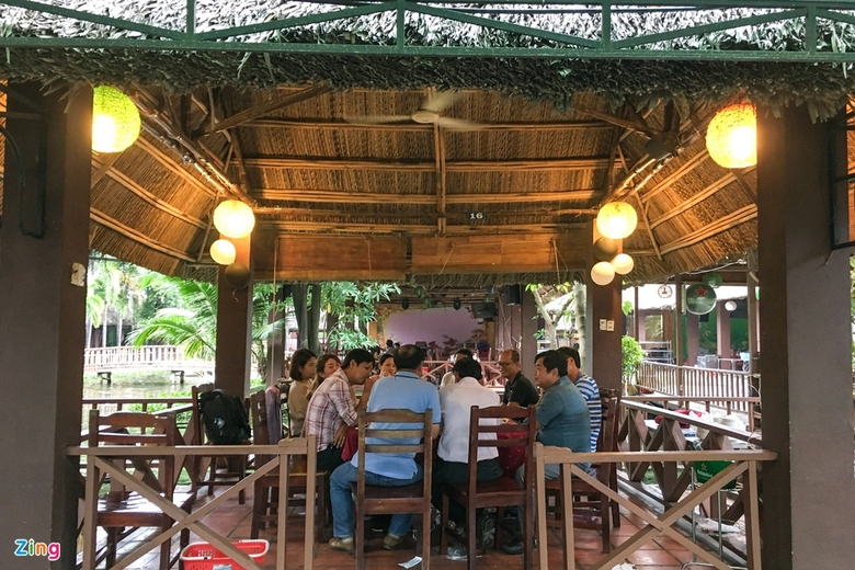 khu am thuc xay trai phep 17 nam khong bi xu ly tai tphcm