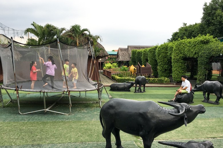 khu am thuc xay trai phep 17 nam khong bi xu ly tai tphcm
